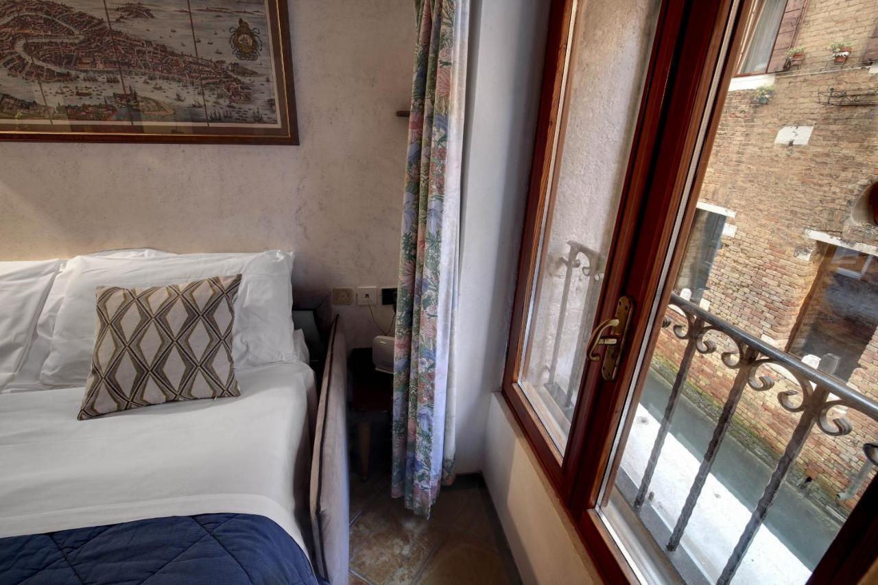 Canal View Suite In Rialto By Wonderful Italy ヴェネツィア エクステリア 写真